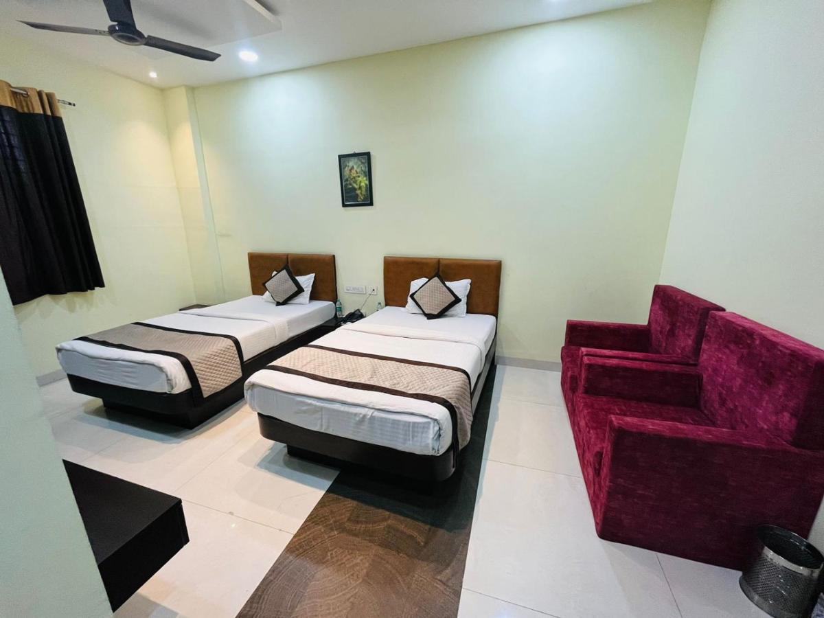 Jmc Hotel Lavish Akolia Экстерьер фото