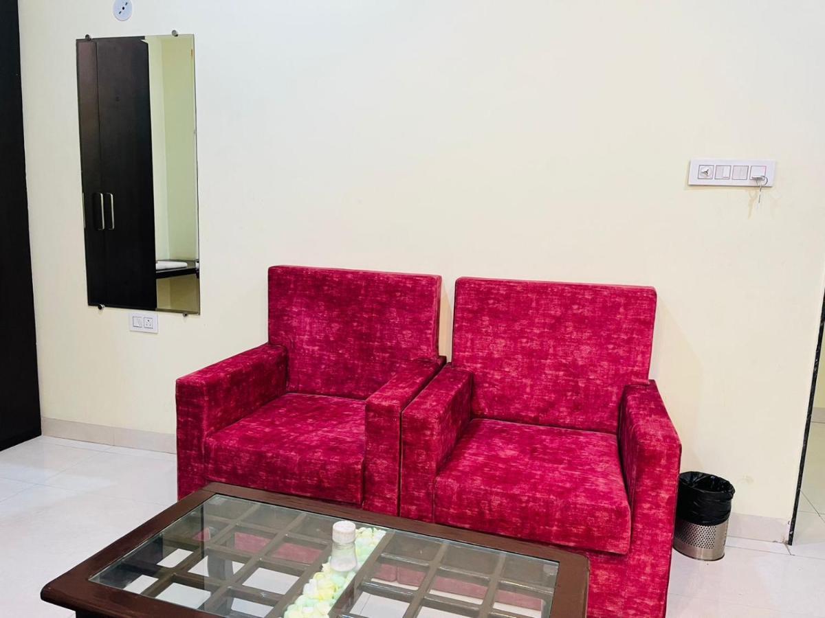 Jmc Hotel Lavish Akolia Экстерьер фото