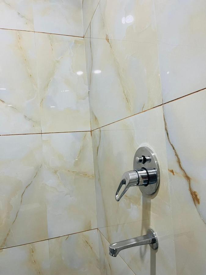 Jmc Hotel Lavish Akolia Экстерьер фото