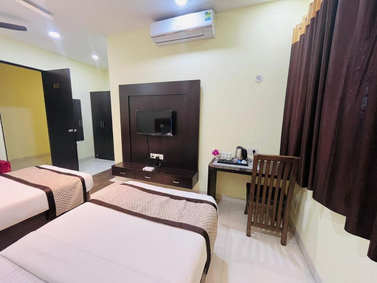 Jmc Hotel Lavish Akolia Экстерьер фото